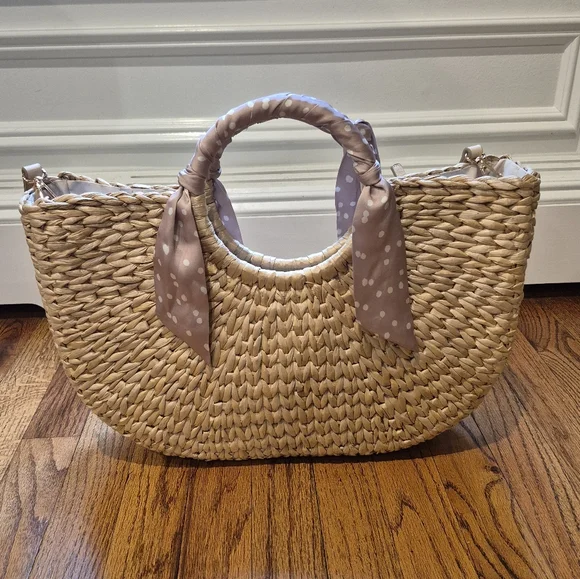 LC Lauren Conrad Half Moon Tote - Picture 2 of 5